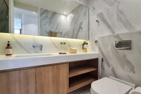Condominio de 2 dormitorios en Bangkok, Tailandia № 143468 - foto 11