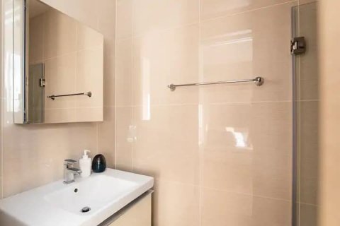 Estudio en el condominio en Bangkok, Tailandia № 143473 - foto 7
