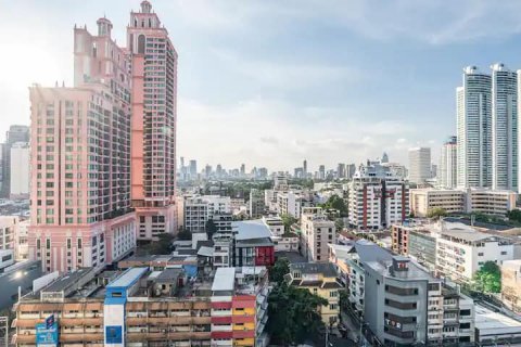 Estudio en el condominio en Bangkok, Tailandia № 143473 - foto 9