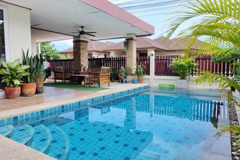Studio in Bang Lamung, Thailand № 179065