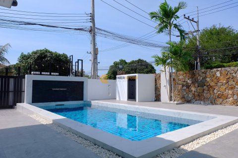 Estudio en Bang Lamung, Tailandia № 159973 - foto 2