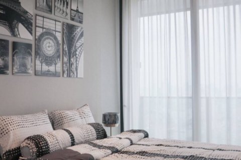 Condominio de 1 dormitorio en Khlong San, Bangkok, Tailandia № 159965 - foto 8