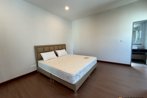Haus in Bangkok, Thailand 4 Schlafzimmer № 190243 - Foto 9
