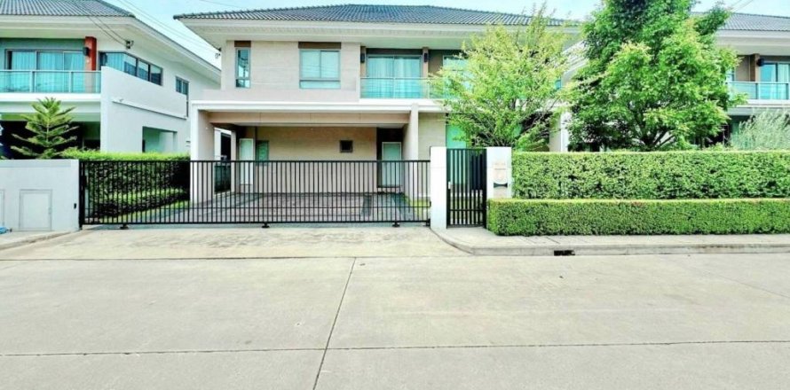 บ้านในกรุงเทพมหานคร, ประเทศไทย 4 ห้องนอน № 114078