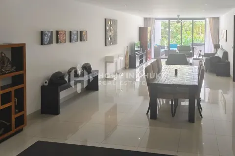 Condo in Phuket, Thailand, 2 bedrooms  № 162713 - photo 7