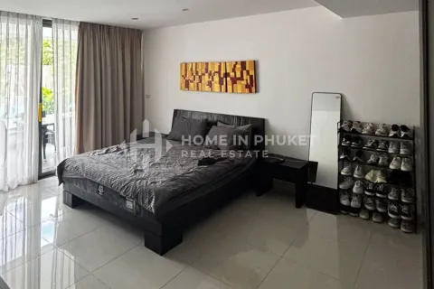 Condo in Phuket, Thailand, 2 bedrooms  № 162713 - photo 12