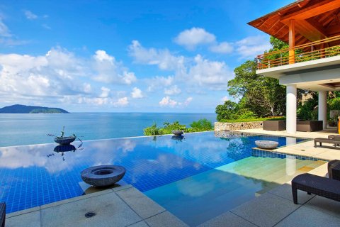Casa de 4 dormitorios en Phuket, Tailandia № 181091 - foto 3