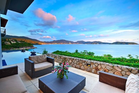 Casa de 4 dormitorios en Phuket, Tailandia № 181091 - foto 8