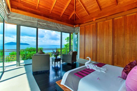 Casa de 4 dormitorios en Phuket, Tailandia № 181091 - foto 13