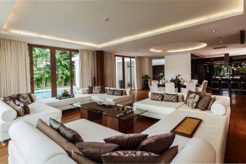 Casa de 5 dormitorios en Ko Kaeo, Tailandia № 181088 - foto 5