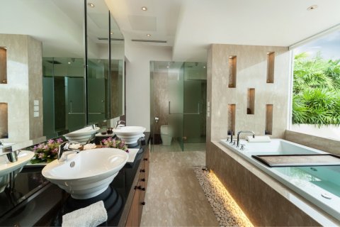 Casa de 5 dormitorios en Ko Kaeo, Tailandia № 181088 - foto 13