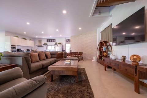 Villa in Chiang Mai, Thailand 4 bedrooms № 191297 - photo 10