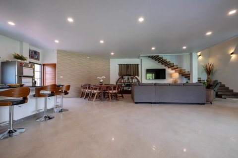Villa in Chiang Mai, Thailand 4 bedrooms № 191297 - photo 9