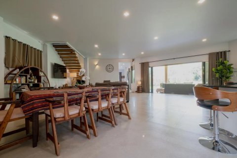 Villa in Chiang Mai, Thailand 4 bedrooms № 191297 - photo 8