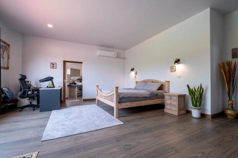 Villa in Chiang Mai, Thailand 4 bedrooms № 191297 - photo 17