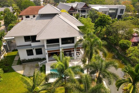 Villa in Chiang Mai, Thailand 4 bedrooms № 191296 - photo 4