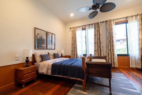 Villa in Chiang Mai, Thailand 4 bedrooms № 191296 - photo 15