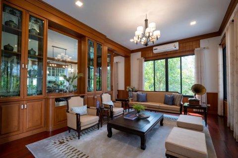 Villa in Chiang Mai, Thailand 4 bedrooms № 191296 - photo 7