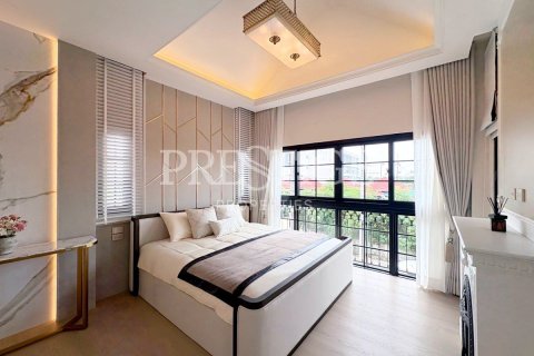 Haus in Pattaya, Thailand 4 Schlafzimmer № 234099 - Foto 15