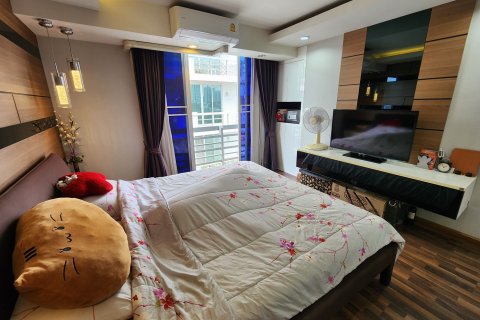 Condominio de 2 dormitorios en Bangkok, Tailandia № 157646 - foto 2