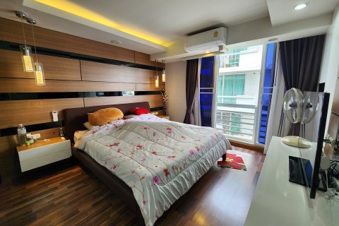 Condominio de 2 dormitorios en Bangkok, Tailandia № 157646 - foto 14