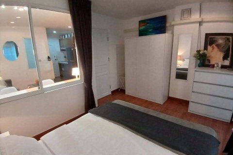 Estudio en el condominio en Bang Rak, Bangkok, Tailandia № 158333 - foto 9