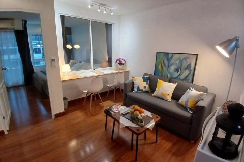Estudio en el condominio en Bang Rak, Bangkok, Tailandia № 158333 - foto 4