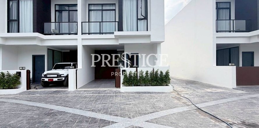 Maison à Pattaya, Thaïlande 4 chambres № 197749