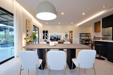 House in Pattaya, Thailand 3 bedrooms № 197746 - photo 9