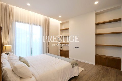 House in Pattaya, Thailand 3 bedrooms № 197746 - photo 20