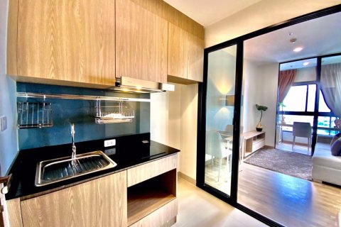 Sobre plano NICHE MONO CHAROEN NAKORN en Bangkok, Tailandia № 11100 - foto 9