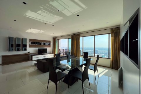 Condo in Bangkok, Thailand, 3 bedrooms in The Emporio Place  № 113657