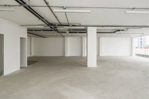 Oficina 1500 m2 en Bangkok, Tailandia № 181138 - foto 11