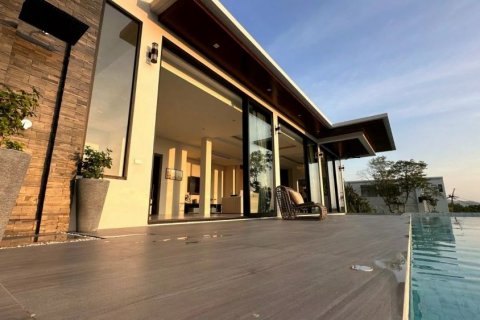 Chalet de 4 dormitorios en Phuket, Tailandia № 133713 - foto 20