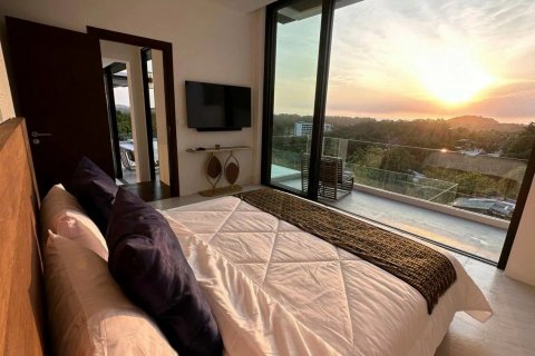 Chalet de 4 dormitorios en Phuket, Tailandia № 133713 - foto 18