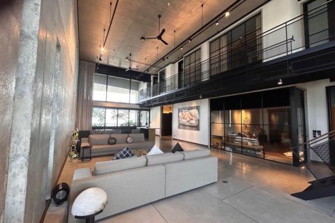 Condominio de 4 dormitorios en Sathon, Bangkok, Tailandia № 133715 - foto 20