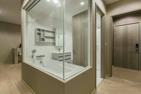 Condo à Watthana, Bangkok, Thaïlande, 1 chambre  № 133748 - photo 4