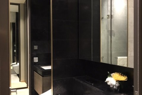 Condominio de 1 dormitorio en Pathum Wan, Bangkok, Tailandia № 133750 - foto 13