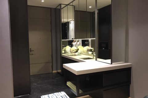 Condominio de 1 dormitorio en Pathum Wan, Bangkok, Tailandia № 133750 - foto 5