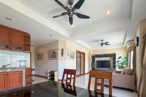 Condo in Bang Lamung, Thailand, 1 bedroom № 191265 - photo 3