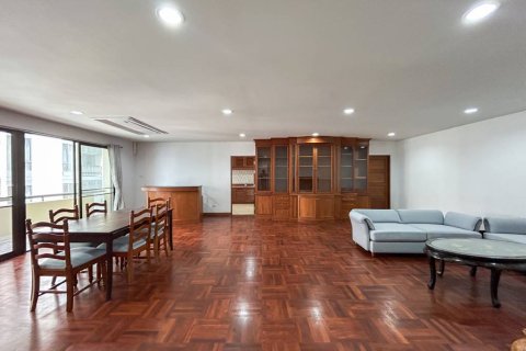 Condominio de 2 dormitorios en Bangkok, Tailandia № 160978 - foto 7