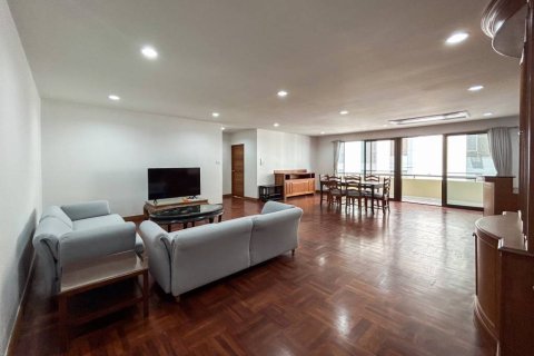 Condominio de 2 dormitorios en Bangkok, Tailandia № 160978 - foto 4