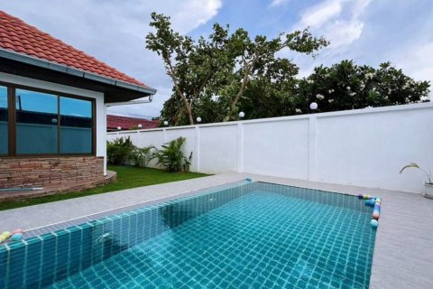House in Pattaya, Thailand 4 bedrooms № 160980