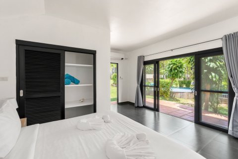 Chalet de 3 dormitorios en Ko Samui, Tailandia № 180046 - foto 9
