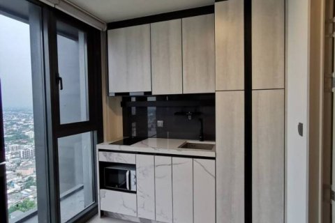 Dúplex de 1 dormitorio en Bangkok, Tailandia № 134645 - foto 6