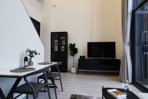 Dúplex de 1 dormitorio en Bangkok, Tailandia № 134645 - foto 5