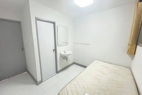 Condominio de 3 dormitorios en Bangkok, Tailandia № 134644 - foto 5