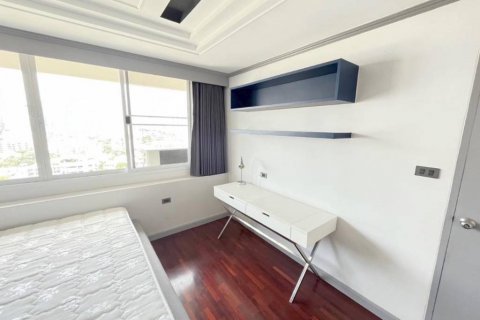 Condominio de 3 dormitorios en Bangkok, Tailandia № 134644 - foto 10