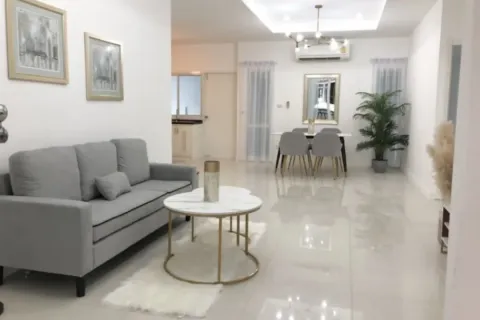 Haus in Pattaya, Thailand 3 Schlafzimmer № 164399 - Foto 2