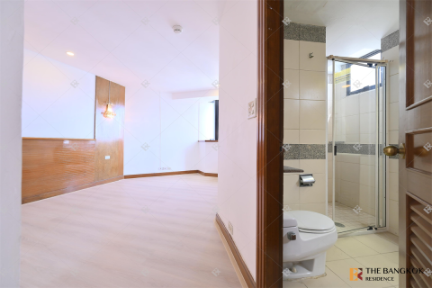 Condominio de 3 dormitorios en Bangkok, Tailandia № 187590 - foto 2